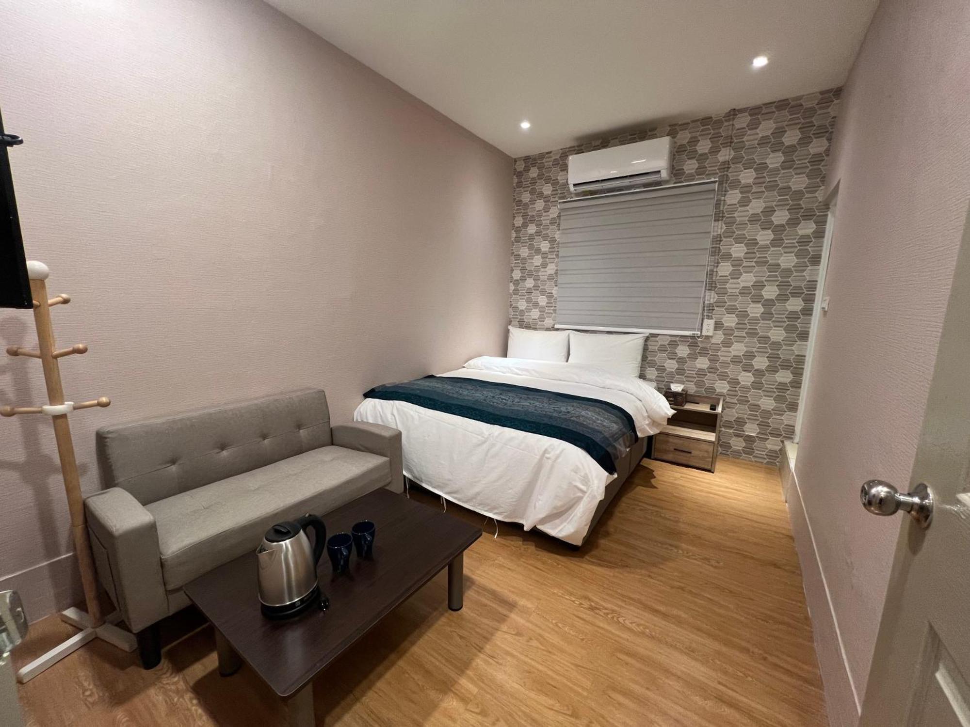 Mu-In Hotel Каосюн Екстериор снимка