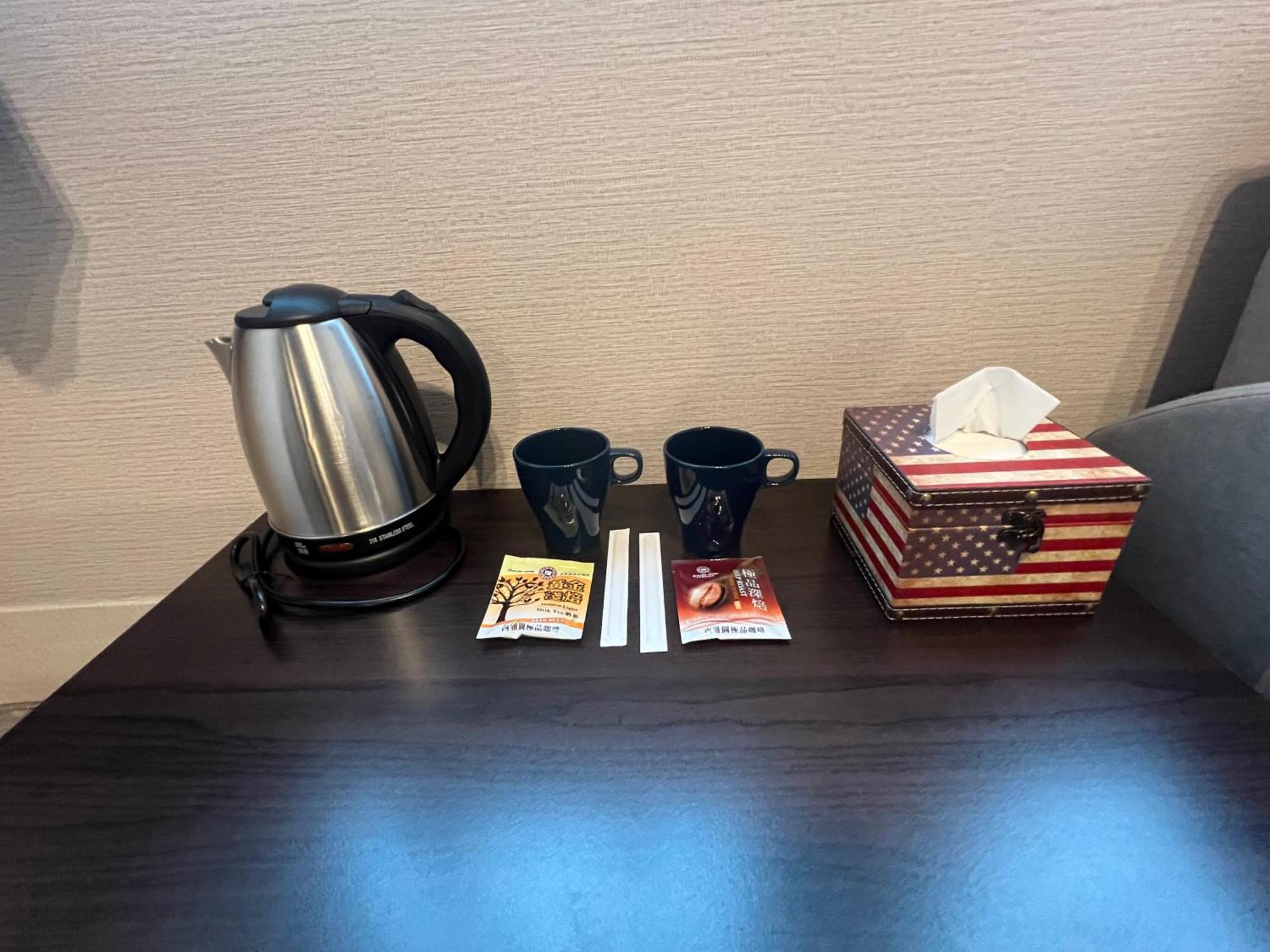 Mu-In Hotel Каосюн Екстериор снимка