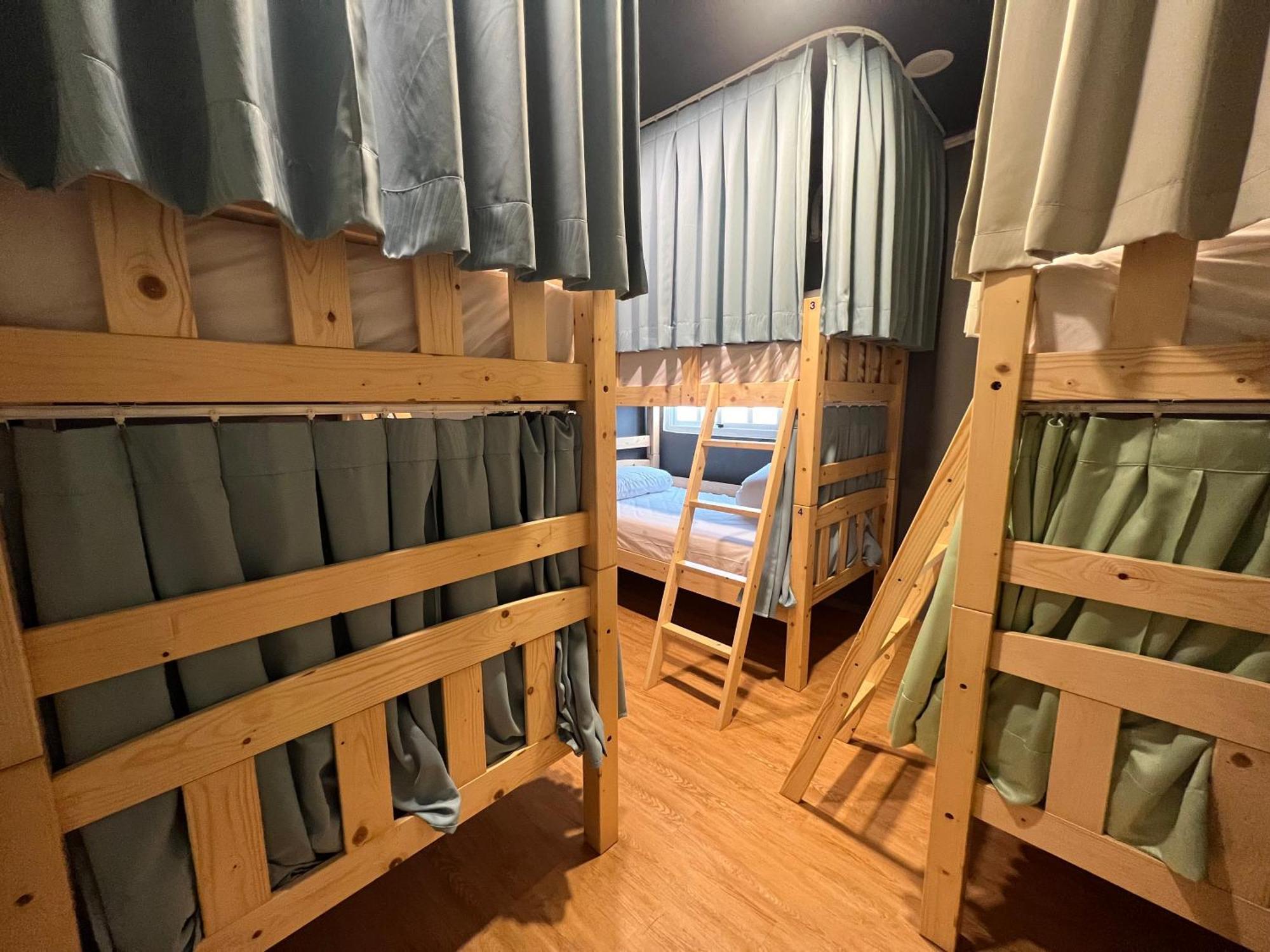 Mu-In Hotel Каосюн Екстериор снимка